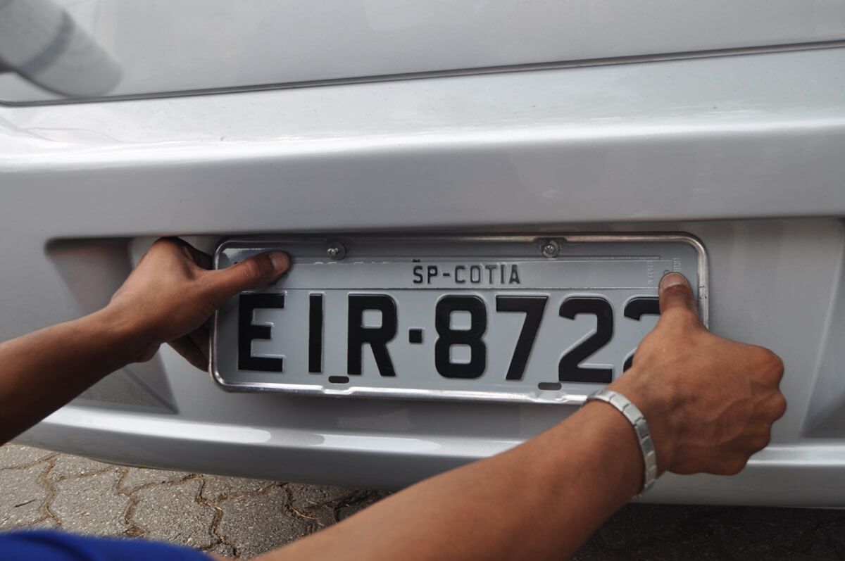 Placas Cinzas: você pode instalar? Tire suas dúvidas